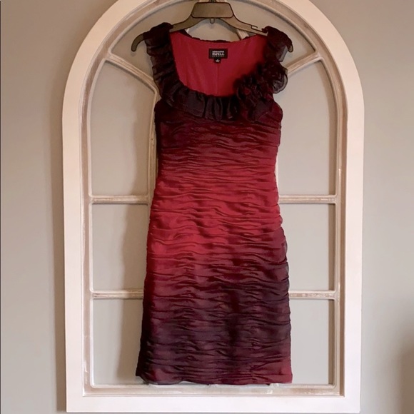 Adrianna Papell Evening Dress - Picture 8 of 11